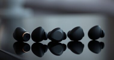 top wireless earbuds 2025